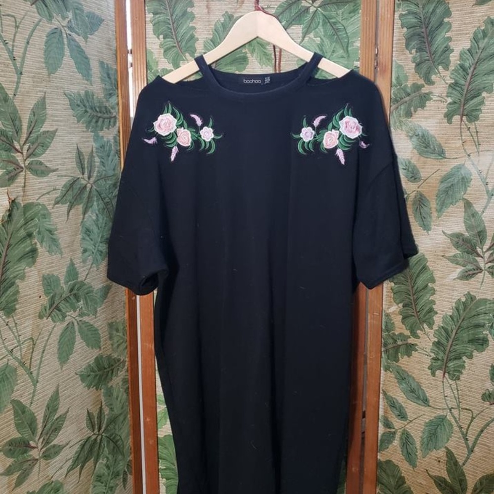 Choker Collar T-Shirt Dress